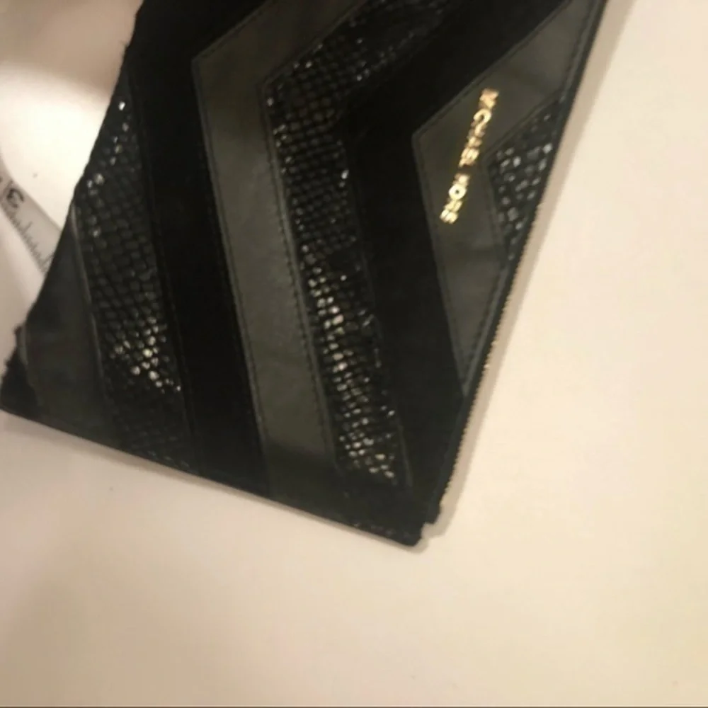 Michael kors black chevron multi texture wristlet